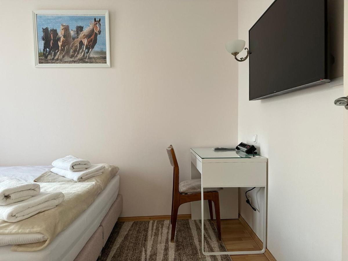 ורשה Apartament Bazylianska - 100M Do Metra "Brodno", 20 Minut Do Centrum Warszawy מראה חיצוני תמונה